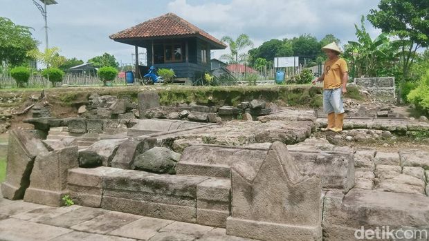 Candi Karangnongko, Candi Misterius di Klaten, Ditemukan Seorang Petani, Sejarah Penemuan Candi Karangnongko, Lokasi Candi Karangnongko, Keberadaanya Disebut Misterius, Mengapa?, Area Candi Karangnongko, Kecil Kemungkinan Menjadi Cagar Budaya