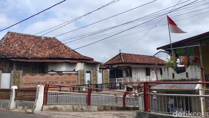 Konon Bisa Sembuhkan Penyakit, Begini Fakta Sungai Tawar di Palembang, 1. Dapat Menyembuhkan Penyakit, 2. Legenda Kemas Abu Nawar, 3. Tidak Bisa Diracuni Belanda, 4. Asal-usul Lembah Pengantin