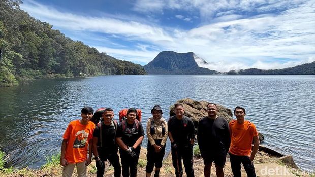 Array,Danau Gunung Tujuh, Kaldera Tertinggi di Asia Tenggara yang Menakjubkan
