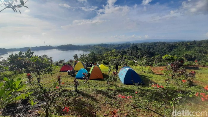 Array,Rekomendasi Camping Anti Mainstream, Di Atas Bukit Syahdu Gembong Pati