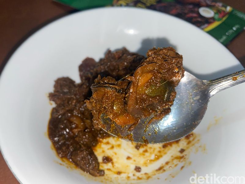 Top 3+ Rendang Lokan Autentik Minang, Mana yang Paling Berempah Sedap?, 1. Rendang Lokan Uni Lili, 2. Rendang Lokan Ismawati, 3. Rendang Lokan EGA, 4. Jadi, Rendang Lokan Mana yang Juara?
