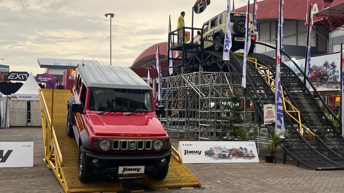 Array,Suzuki Mau Kasih Kejutan Soal Jimny di Indonesia