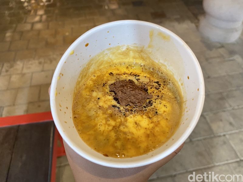 Array,Ada Ce Hun Tiau dan Kopi Telur Siantar Segar di Dragon Point PIK