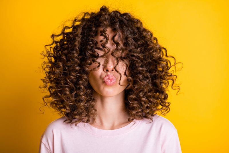 Array,Ada 9 Tipe Rambut Keriting, Kenali Bentuk dan Cara Merawatnya
