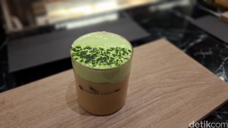 Goffee Exquise: Segarnya Cafe Pieno Dipadukan Donat Pistachio Kunafa, Sajikan specialty coffee, Kreasi Con Panna yang lebih istimewa, Racikan kopi dengan bahan tambahan yang unik, Varian donat sebagai pelengkap