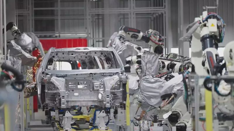 Array,Nggak Pakai CBU, Mobil Changan Langsung Dirakit Lokal di Indonesia