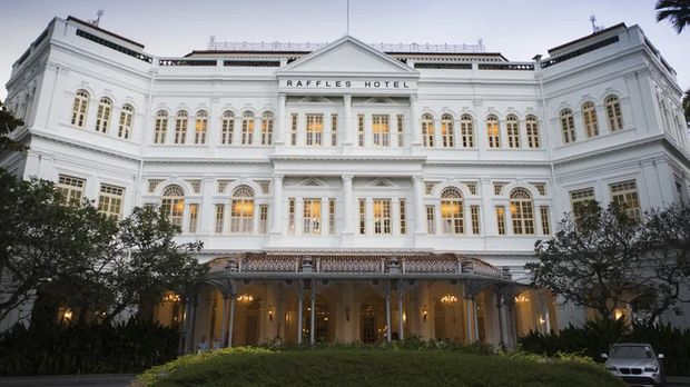 10 Hotel Terbaik Dunia 2025 Ada Resor Mewah di NTT, Indonesia, 1. Hotel Capella Bangkok, Thailand, 2. Hotel Passalacqua, Italia, 3. Hotel Rosewood Hong Kong, Hong Kong, 4. Hotel Cheval Blanc, Paris, 5. The Upper House, Hong Kong, 6. Raffles Singapore, Singapura, 7. Aman Tokyo, Jepang, 8. Soneva Fushi, Maladewa, 9. Atlantis The Royal, Dubai, 10. Nihi Sumba, Indonesia