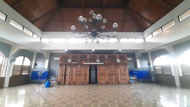Array,Pesona Masjid Unik dengan Arsitektur Khas Eropa-Jawa di Pati