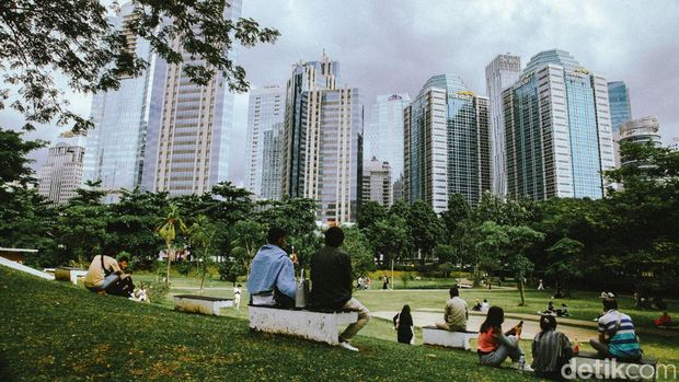 27 Rekomendasi Wisata Kekinian di Jakarta, Cek Jam Buka & Harga Tiket Masuk, 1. Pos Bloc, 2. M Bloc Space, 3. SKYE Bar, 4. Trans Studio Cibubur, 5. Aloha PIK 2, 6. La Riviera, 7. TWA Mangrove Angke Kapuk, 8. Taman Ismail Marzuki (TIM), 9. Taman Suropati, 10. Taman Menteng, 11. Tebet Eco Park, 12. Taman Cattleya, 13. Hutan Kota GBK, 14. Moja Museum, 15. Museum MACAN, 16. Museum Bahari, 17. Wisata Kota Tua, 18. Taman Mini Indonesia Indah (TMII), 19. Ancol Taman Impian, 20. Pulau Tidung, 21. Setu Babakan, 22. Jakarta Aquarium Safari, 23. Senayan Park, 24. Mal Sarinah, 25. Masjid Istiqlal, 26. Pelabuhan Sunda Kelapa, 27. Petak Sembilan