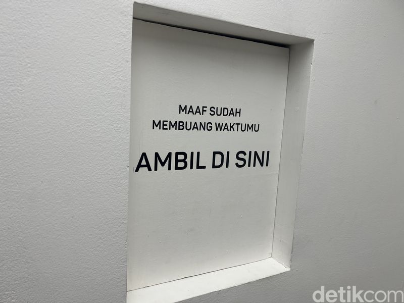 Array,Unik! Beli Dessert dan Sandwich Durian Monthong Asli ala Mesin ATM