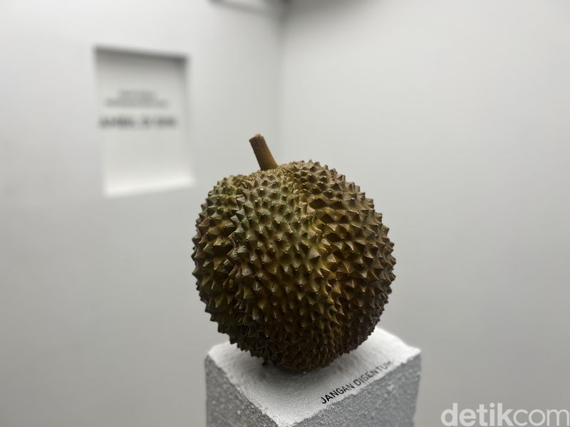 Array,Unik! Beli Dessert dan Sandwich Durian Monthong Asli ala Mesin ATM