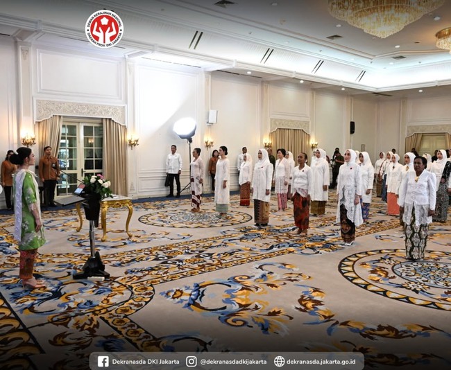 Array,Gaya Selvi Ananda Lantik Ketua Dekranasda, Pakai Kebaya dan Makeup Cerah