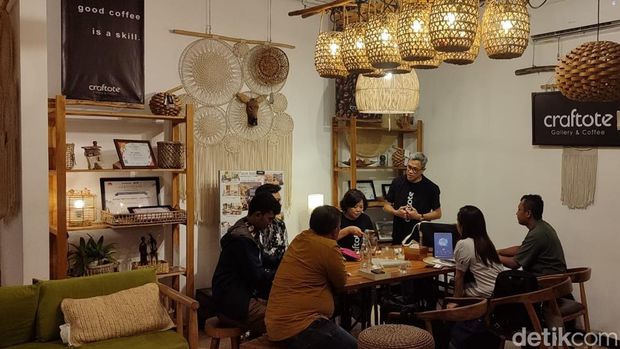 Array,Craftofe, Kopi Durian dan Galeri Seni Jadi Satu