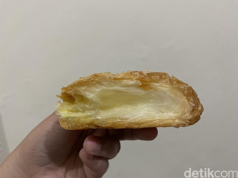 Array,Lagi Viral Pastry Jumbo Bentuk Pita, Begini Tekstur dan Rasanya