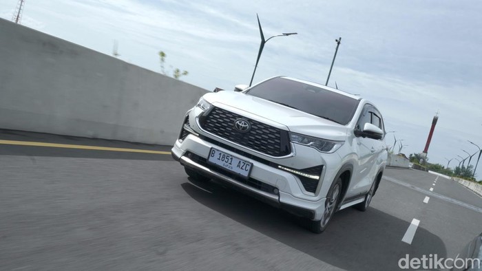 Array,10 Mobil Hybrid Paling Laris di Indonesia Tahun 2025
