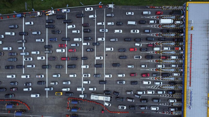 Array,Daftar Ruas Tol yang Dapat Diskon Tarif, Saldo e-Toll Nggak Boleh Kurang!