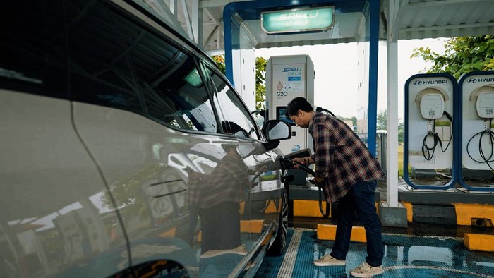 Array,Libur Natar Bawa Mobil Listrik? Catat! Ini Daftar SPKLU di Tol Trans Jawa