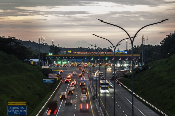 Array,Jangan Sampai Kurang! Segini Saldo e-Toll yang Dibutuhkan buat Mudik