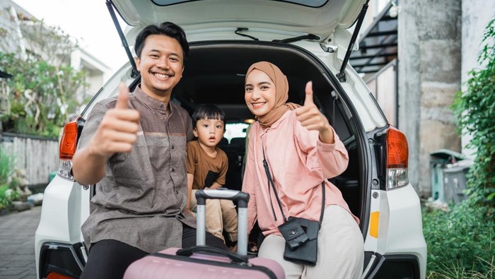 Tips Agar Tubuh Tidak Kelelahan Saat Perjalanan Jauh Balik dari Lebaran, 1. Pahami Penyebab Kelelahan, 2. Atur Waktu Keberangkatan, 3. Lakukan Aktivitas Fisik, 4. Kelola Stres dan Mental, 5. Istirahat yang Cukup, 6. Siapkan Makanan dan Minuman