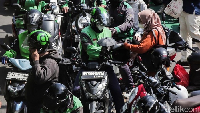 Array,Heboh Ojol Diduga Getok Harga, Senayan-Bundaran HI Rp 400 Ribu!