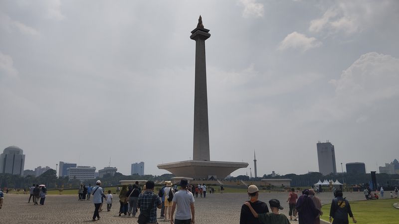 Top 15+ Rekomendasi Tempat Jalan-jalan di Jakarta, Biar Nggak Melulu ke Mal, 1. M Bloc Space, 2. Kawasan Wisata Kota Tua Jakarta, 3. Pos Bloc, 4. Monas, 5. Trans Studio Cibubur, 6. Hutan Mangrove PIK, 7. Pantai Ancol, 8. Taman Ismail Marzuki (TIM), 9. Taman Suropati, 10. Taman Menteng, 11. Tebet Eco Park, 12. Taman Cattleya, 13. Hutan Kota GBK, 14. Moja Museum, 15. Museum MACAN