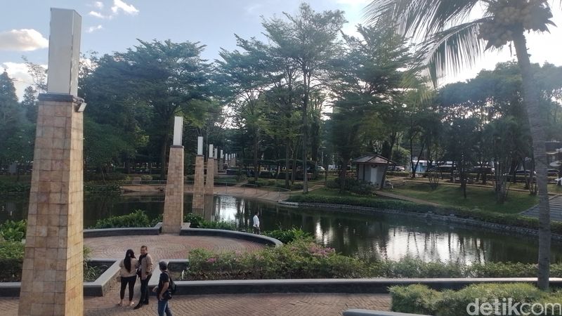 Healing Gratis? Ini 6 Taman Kota yang Bikin Nyaman Banget, Taman Ayodya, Taman Langsat, Taman Mataram, Taman Spathodea, Taman Tabebuya, Tebet Eco Park
