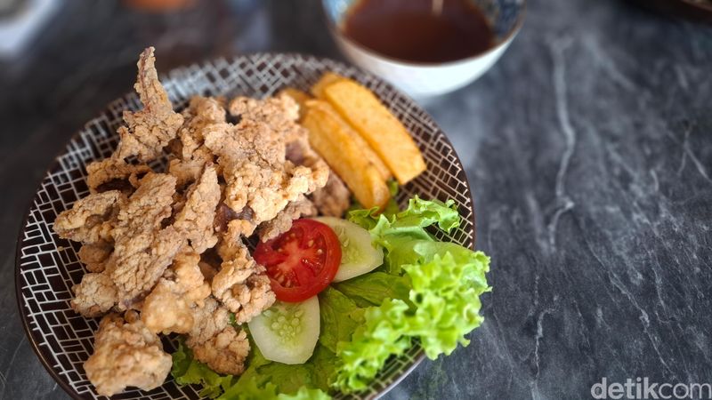 Kisah Nyonya: Bistik Jadul hingga Fuyunghai Peranakan Autentik ala Milenial, Resep Racikan Milenial, Ragam Menu Sayur, Pengalaman menyantap menu jadul hingga otentik peranakan berlanjut di halaman berikutnya.            		         , Menu Jadul Resep Keluarga, Citarasa Peranakan yang Khas