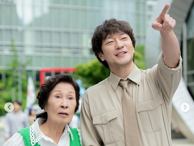 Array,8 Drama Korea Komedi Romantis 2025 Rating Tinggi, Bikin Ngakak hingga Baper