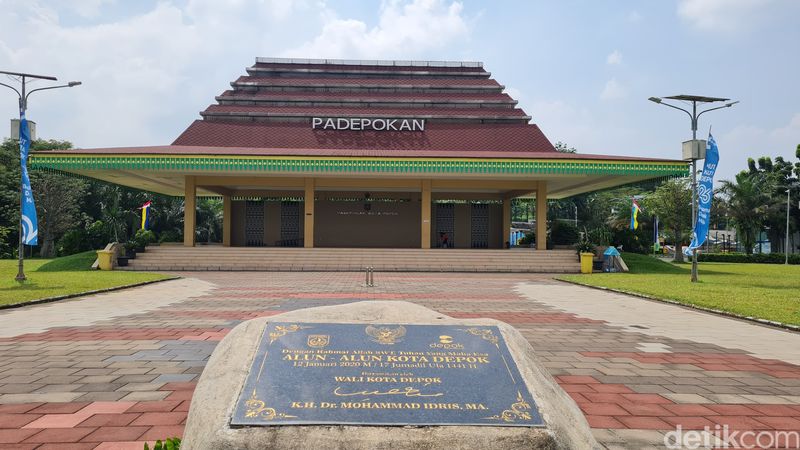 Array,Ke Altim Yuk, Alun-Alun Depok yang Tersembunyi di Grand Depok City