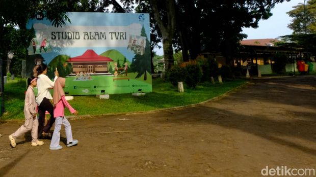Array,Mari, Bernostalgia di Studio Alam TVRI Depok
