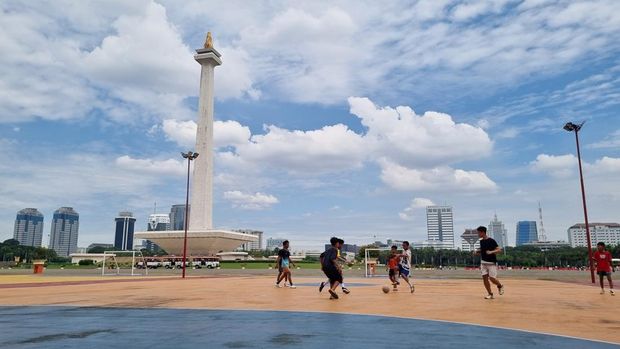 Top 10+ Pilihan Lokasi Liburan Long Weekend di Jakarta, 1. Monas, 2. Taman Mini Indonesia Indah (TMII), 3. Dunia Fantasi (Dufan), 4. Seaworld, 5. Taman Margasatwa Ragunan, 6. Museum Nasional Indonesia, 7. Kota Tua, 8. Museum MACAN, 9. Arena Masjid Istiqlal, 10. Katedral Santa Perawan Maria Diangkat ke Surga