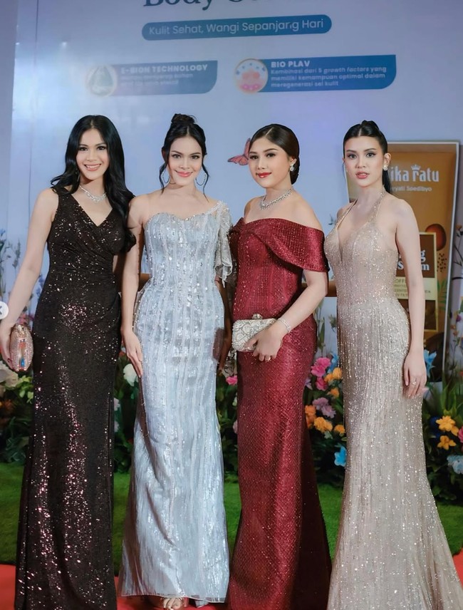 Array,Pesona Erina Gudono Tampil Bold Dengan Lipstik Merah, Kalungnya Rp 481 Juta