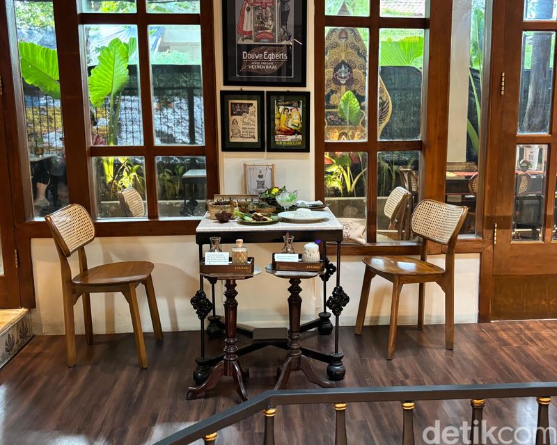 Kawisari Coffee: Menikmati Racikan Kopi dari Kebun Tertua Ditemani Serabi Hangat, Konsep Tradisional dengan Sentuhan Kolonial, Menu Pembuka Sekaligus Camilan, Olahan Bumbu Berempah yang Meresap, Racikan Kopi Segar untuk Bersantai