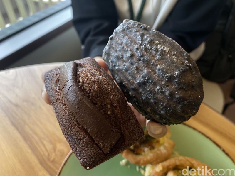 Mongsim: Baru di Jakarta! Madeleine hingga Financier Buatan Bakery Asal Korea, 1. Bakery asal Korea peringkat 1, 2. Konsep Korean Modern dengan sentuhan Retro, 3. Olahan salt bread unik yang jadi favorit, 4. Egg tart, madeleine, dan financier yang tak kalah nikmat