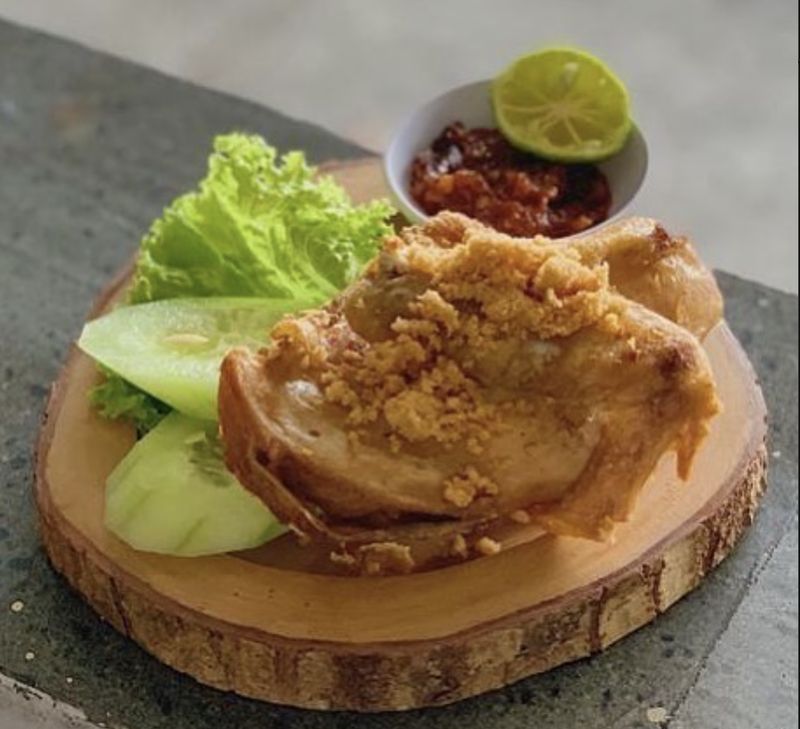 Array,Kremesan Ayam Goreng Widuran Mengandung Minyak Babi, Begini Rasanya