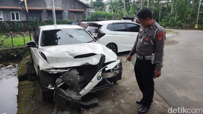 Array,Waduh! Sopir BMW Penabrak Mahasiswa hingga Tewas Suka Gonta-ganti Nopol