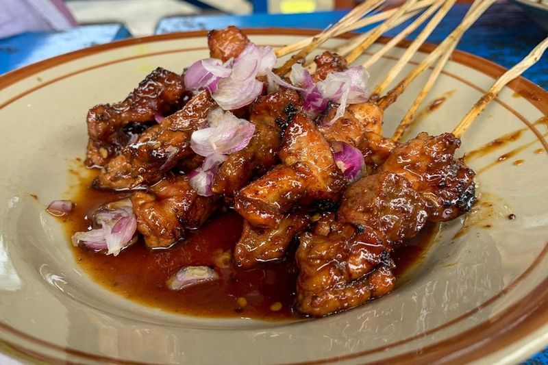 Array,Mengapa Banyak Kuliner Nonhalal di Solo? Ini Bukti Sejarahnya