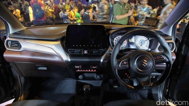 Array,Perang Fitur dan Teknologi Suzuki Fronx vs Rocky-Raize, Honda WR-V, Siapa Paling Canggih?