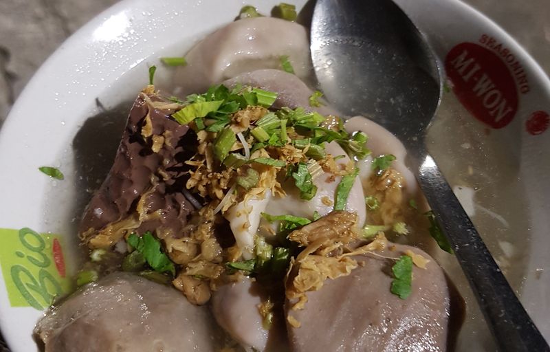 Ini 5 Bakso Babi Populer di Jakarta yang Banyak Penggemarnya, 1. Bakso Akian, 2. Bakso Babi Aloy, 3. Bakso Bu Dar,   4. Bakso Akiong 89, 5. Bakso Yopang