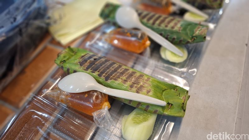 Array,Nyamm! Nasi Bakar Legendaris Paling Laris Manis di Jalan Semangka