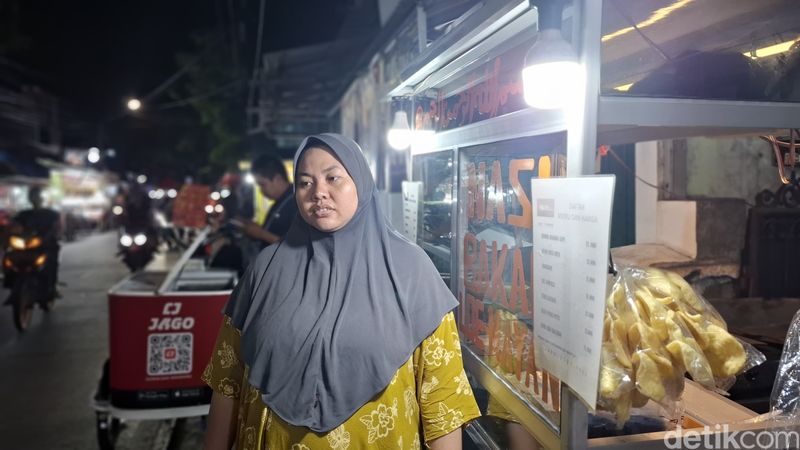 Array,Nyamm! Nasi Bakar Legendaris Paling Laris Manis di Jalan Semangka