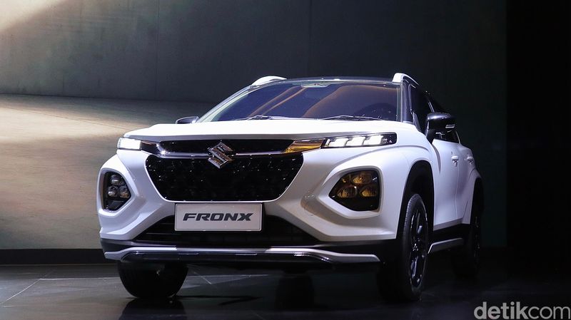 Mana yang Lebih 'Aman': Suzuki Fronx vs Raize-Rocky dan Honda WR-V?, Suzuki Fronx: Paket Safety Support Paling Lengkap, Toyota Raize dan Daihatsu Rocky: Safety Sense yang Terbukti Andal, Honda WR-V: Aman dan Praktis dengan Sentuhan Honda Sensing, Kesimpulan: Semuanya Aman, Tapi...