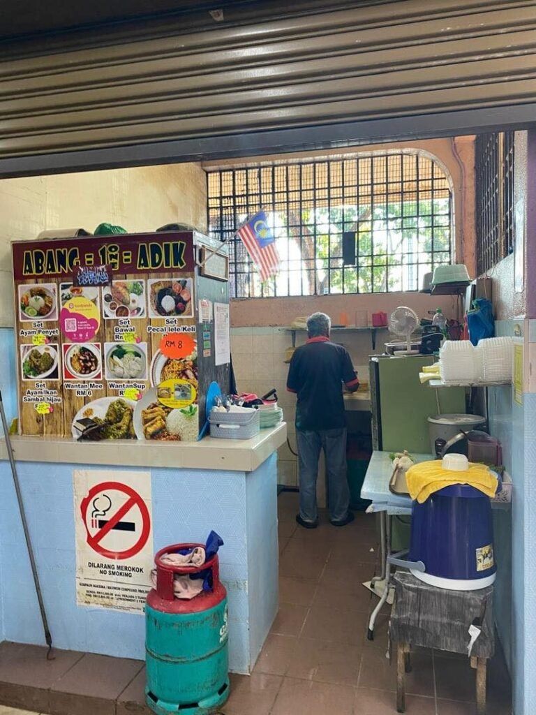 Array,Waduh! Influencer Patok Harga Rp 7,6 Juta Buat Promosi Nasi Kandar