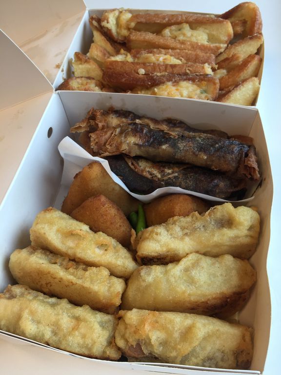 5 Tempat Jajan Pempek hingga Risoles yang Populer di Jakarta, 1. Pie Pisang Nadine, 2. Pempek Palembang Enak, 3. Suisse Bakery,   Cek Halaman Selanjutnya!, 4. Pastellia, 5. Pistales