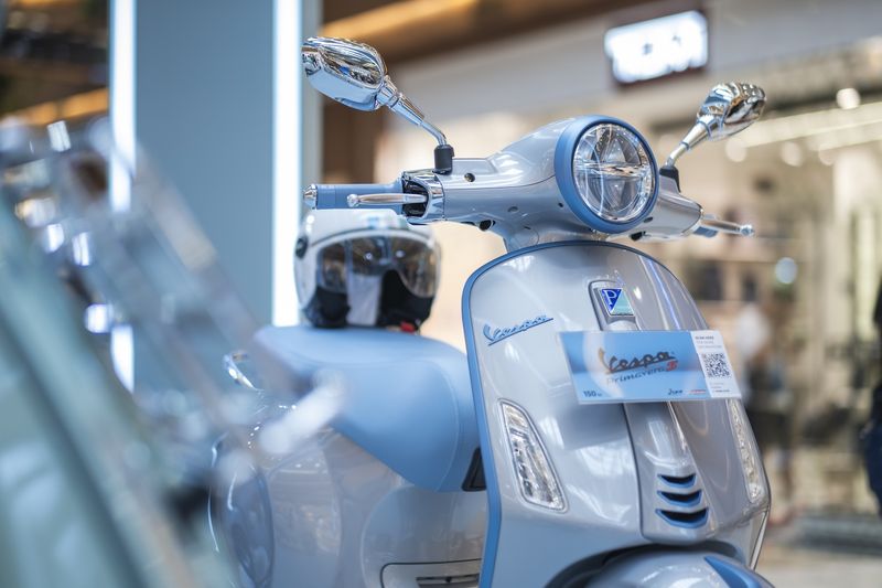Daftar Harga Motor Vespa Juli 2025, Termurah Segini, 1. Harga Vespa LX 125, 2. Harga Vespa Primavera, 3. Harga Vespa Sprint, 4. Harga Vespa GTS, 5. Harga Vespa GTS Super Tech, 6. Harga Vespa GTV, 7. Harga Vespa Elettrica, 8. Harga Vespa 946 Snake