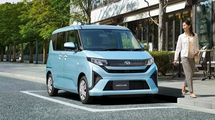 Array,Daihatsu Move Meluncur, MPV Pintu Geser Rp 150 Jutaan