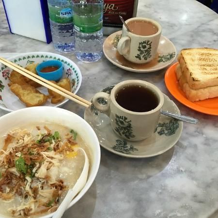 Nostalgia di 5 Warung Kopi Tradisional Legendaris Medan hingga Bandung, 1. Kopi Warung Tinggi PD, 2. Kedai Kopi Kim Teng,   3. Kedai Kopi Apek, 4. Warung Kopi Purnama, 5. Warung Kopi Solong