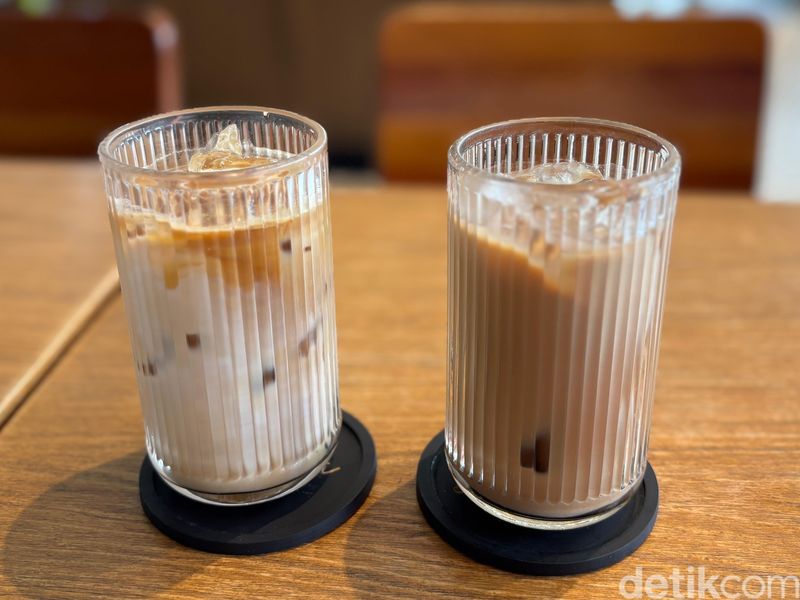 Sinilagi! Kafe Langganan Ibu-ibu Ngemil Bolo Bun dan Ngopi, 1. Interior estetik dan suasana nyaman, 2. Langganan ibu-ibu dan keluarga, 3. Bakmi homemade dengan kondimen komplet, 4. Sei Sapi yang Smokey, 5. Bolo bun jadi favorit