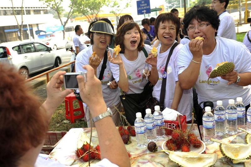 Array,Wah! Tur Makan Durian Sepuasnya di Hotel Jadi Incaran Tamu