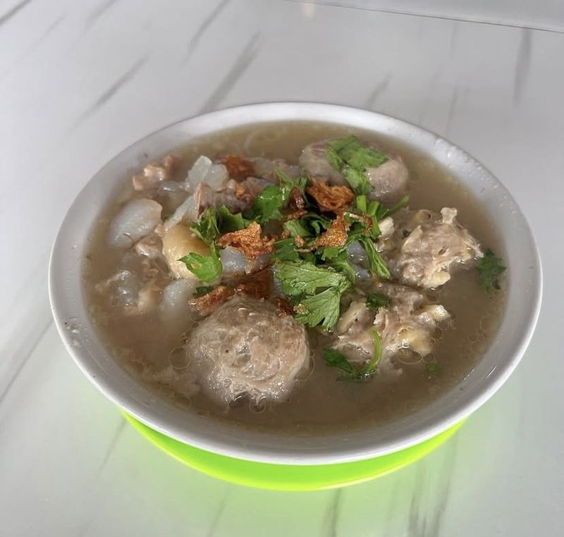 5 Bakso Enak di Bintaro, Khas Wonogiri hingga Berlimpah Tetelan, 1. Pondok Bakso Pak Joko, 2. Bakso Alex, 3. Bakso Gajah Mungkur, 4. Bakso dan Bakmi Sri Rahayu, 5. Bakso Gepeng Mantul